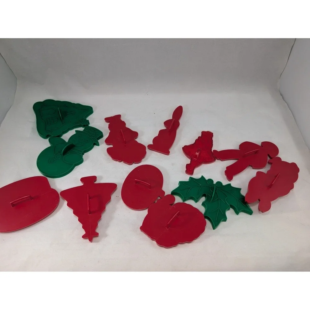 Vintage Hallmark Plastic Cookie Cutters Lot Red‎ Green Holiday Christmas